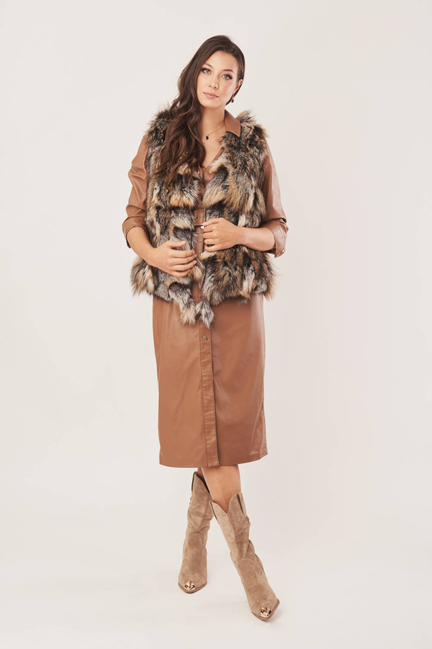 Vestă de blană pentru femei din blană de vulpe – eleganță naturală pentru toamnă și primăvară