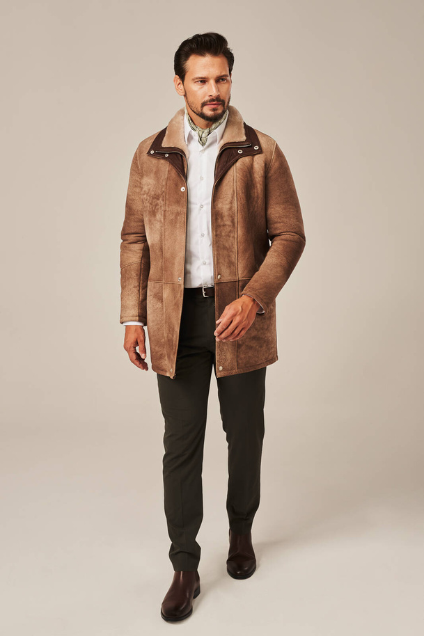 Palton bărbătesc din piele naturală de miel – elegant, maro, clasic și durabil