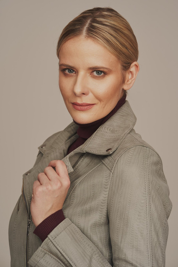 Geacă de damă din piele naturală gri