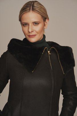 Cojoc damă negru cu glugă, din piele naturală de miel