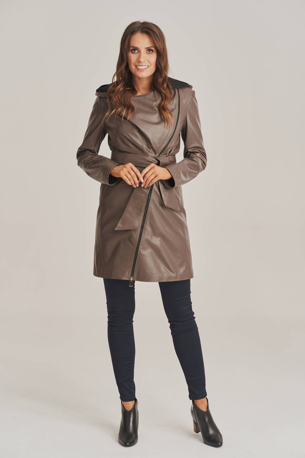 Palton de damă din piele naturală cappuccino