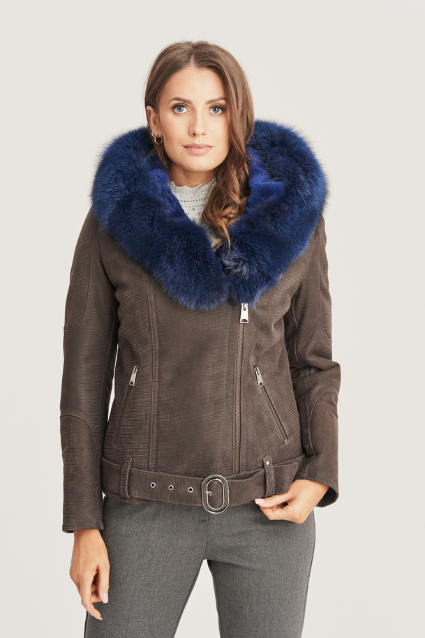 Cojoc damă iarnă cu glugă din piele naturală de miel maro cu blană de vulpe