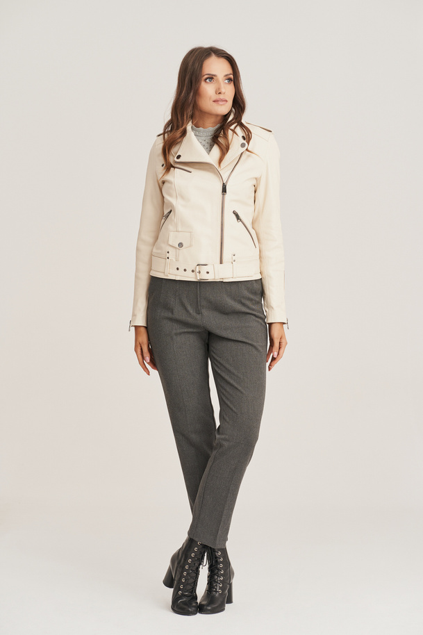Geacă de damă din piele naturală bej, stil biker, realizată din piele de miel