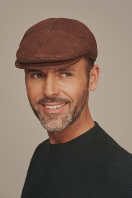 Căciulă bărbătească de iarnă din piele naturală – culoare maro | Căciulă din piele cu protecție pentru urechi