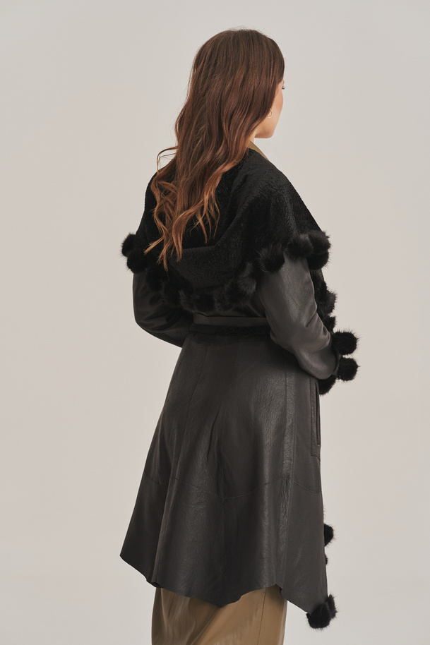 Palton elegant de iarnă pentru femei din lână cu blană negru