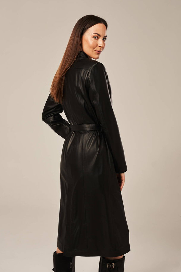 Palton clasic de damă din piele naturală neagră – eleganță atemporală