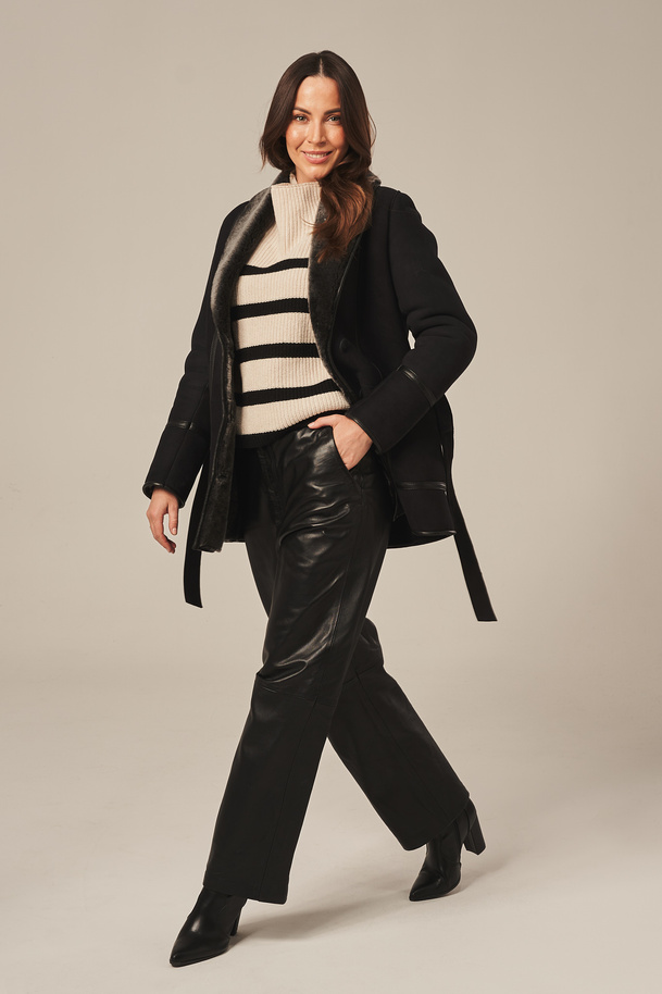 Haină naturală din piele de oaie pentru femei