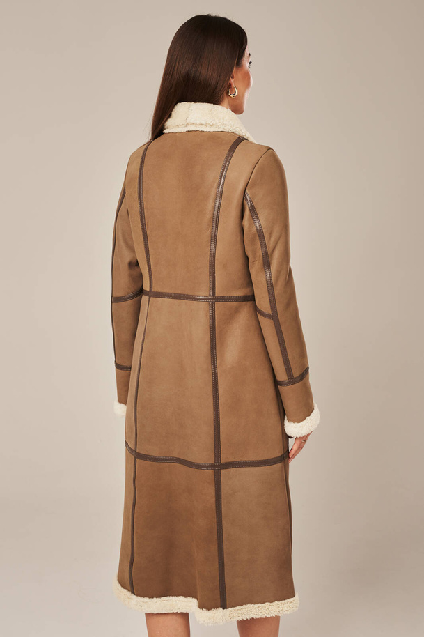 Palton elegant din piele de miel bej