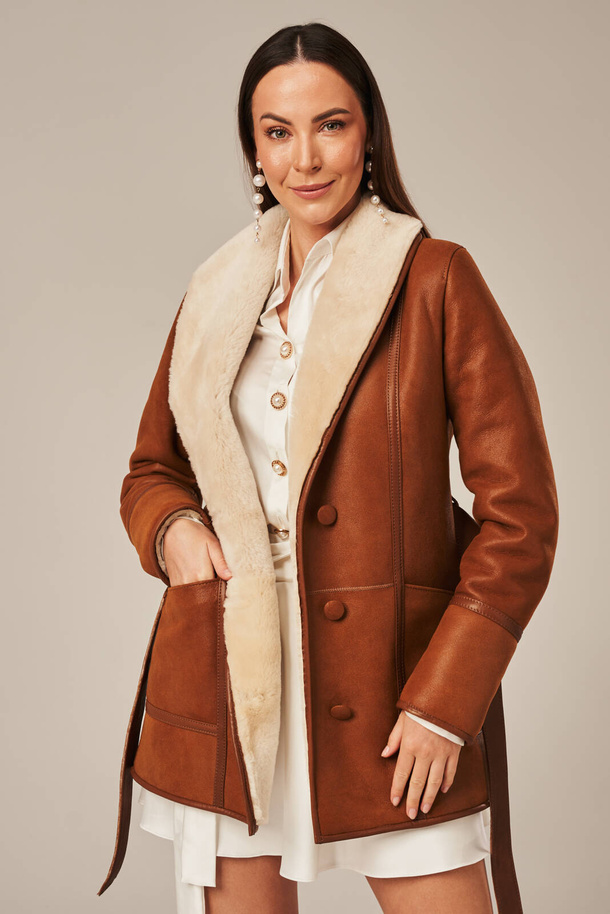 Cojoc tip sacou din piele de miel