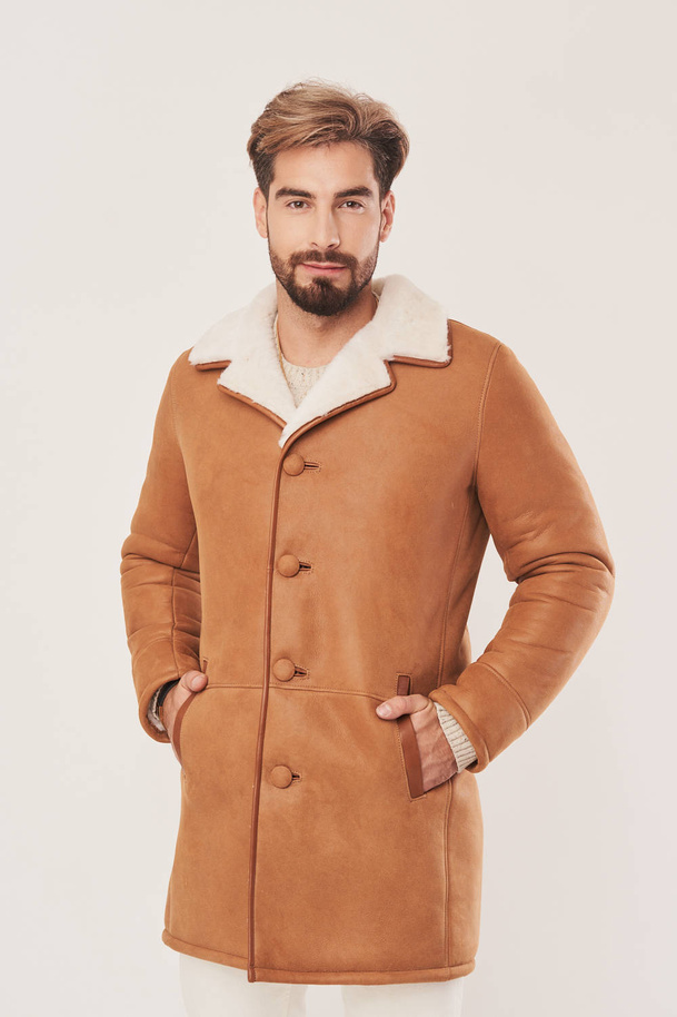 Palton bărbătesc din blană naturală de miel – design clasic