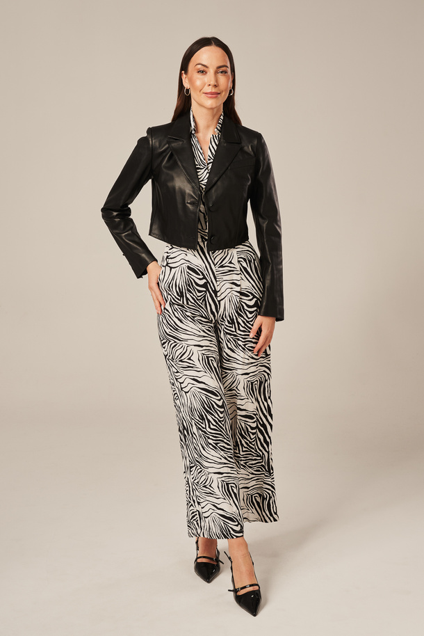 Geacă scurtă din piele naturală negru