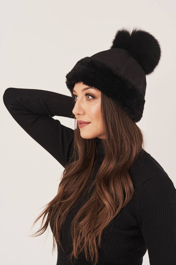 Căciulă de iarnă pentru femei din piele naturală de miel cu pompon din blană naturală de vulpe