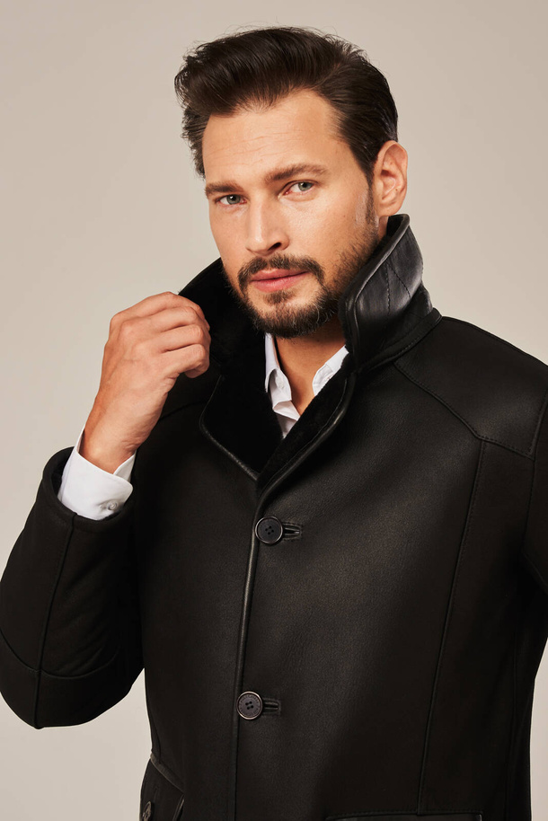 Palton bărbătesc din piele naturală de miel – eleganță clasică și confort pentru iarnă