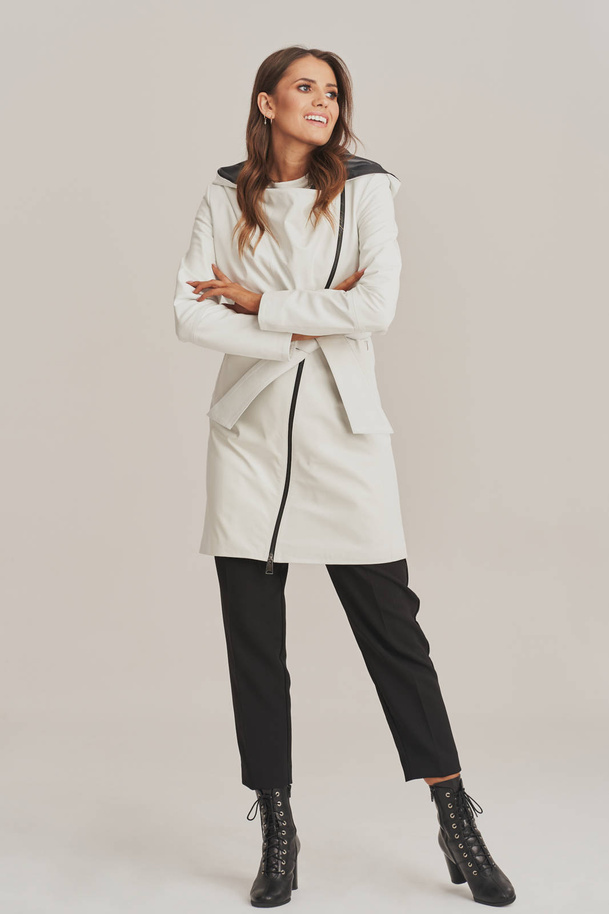 Palton de damă din piele naturală albă