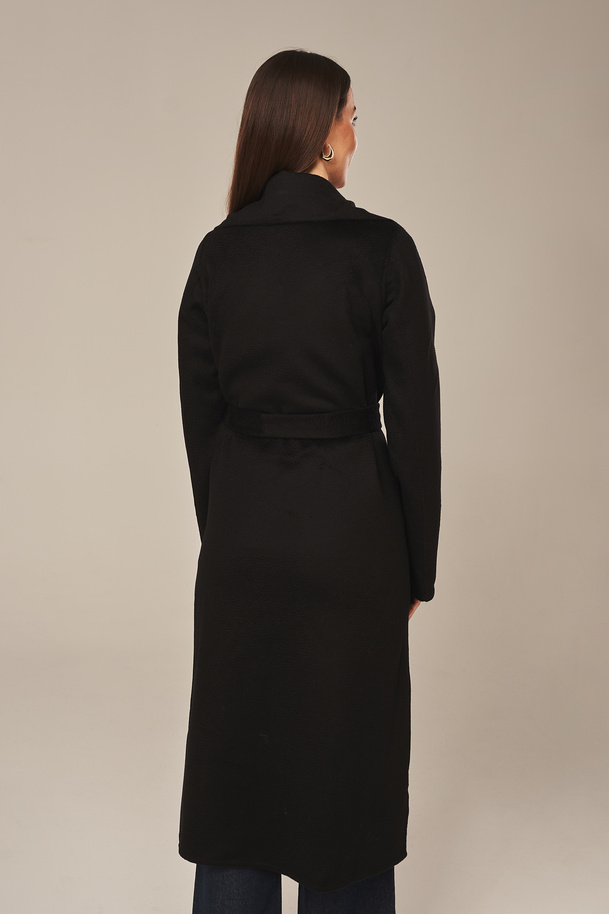 Palton de damă din lână alpaca negru – elegant, călduros și versatil