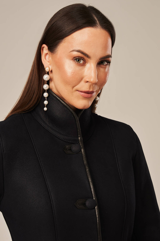 Palton elegant pentru femei din piele de oaie naturală