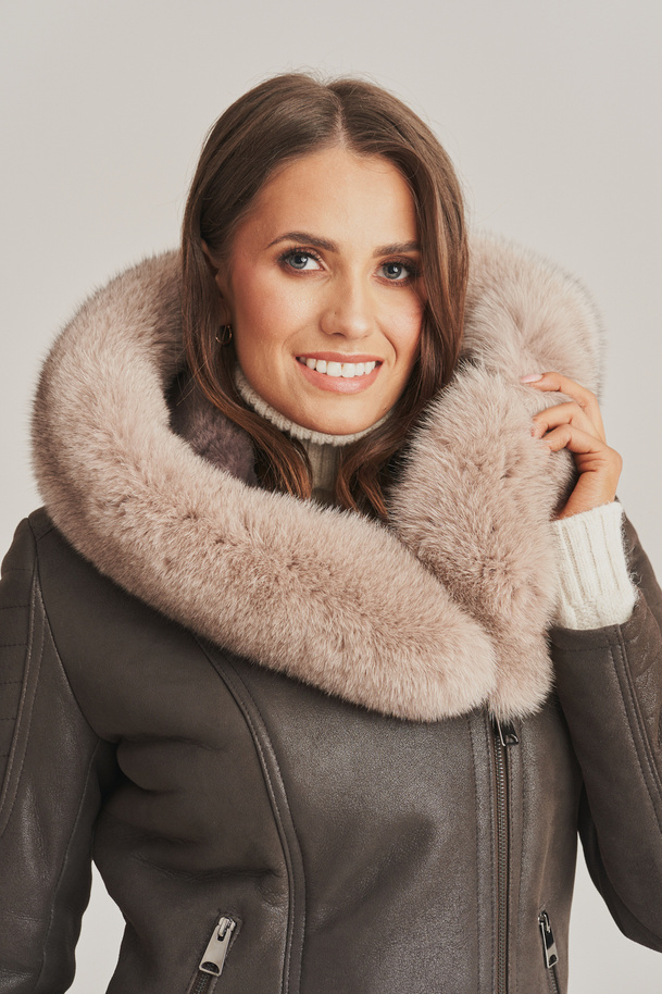 Haină scurtă de damă din piele naturală de miel