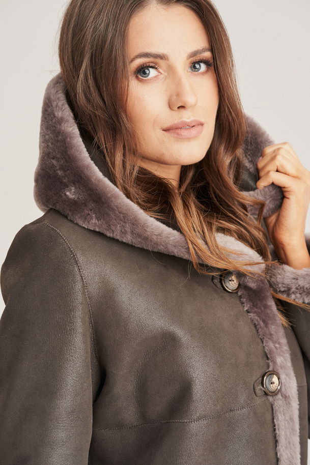 Palton lung din piele de oaie naturală pentru femei