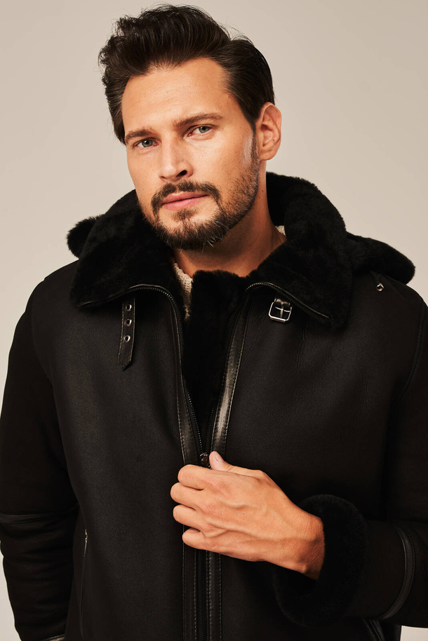 Geacă bărbătească neagră din piele naturală de miel cu glugă 