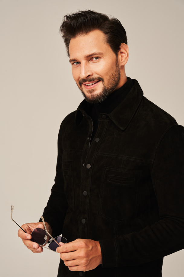 Geacă bărbătească tip cămașă din piele naturală de miel – neagră