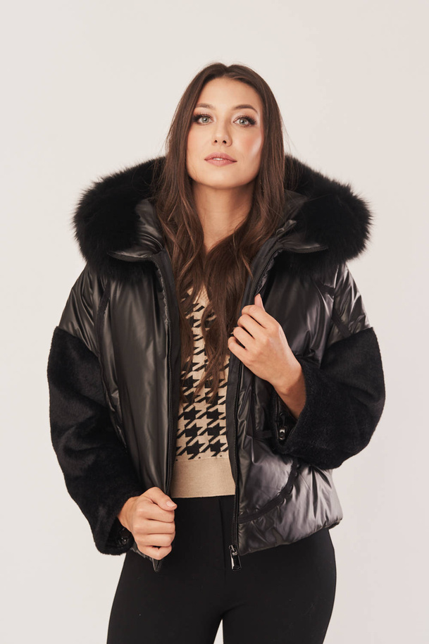 Geacă damă oversize neagră cu puf, glugă cu blană naturală de vulpe