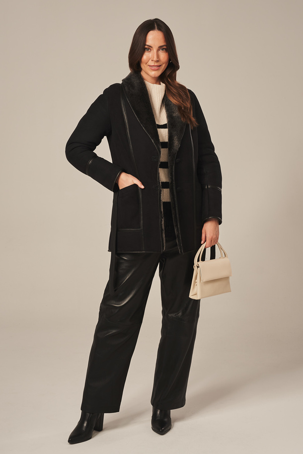 Haină naturală din piele de oaie pentru femei