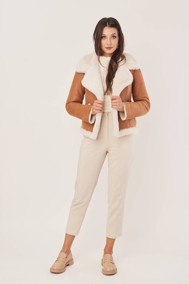 Geaca de iarna scurta din piele de miel