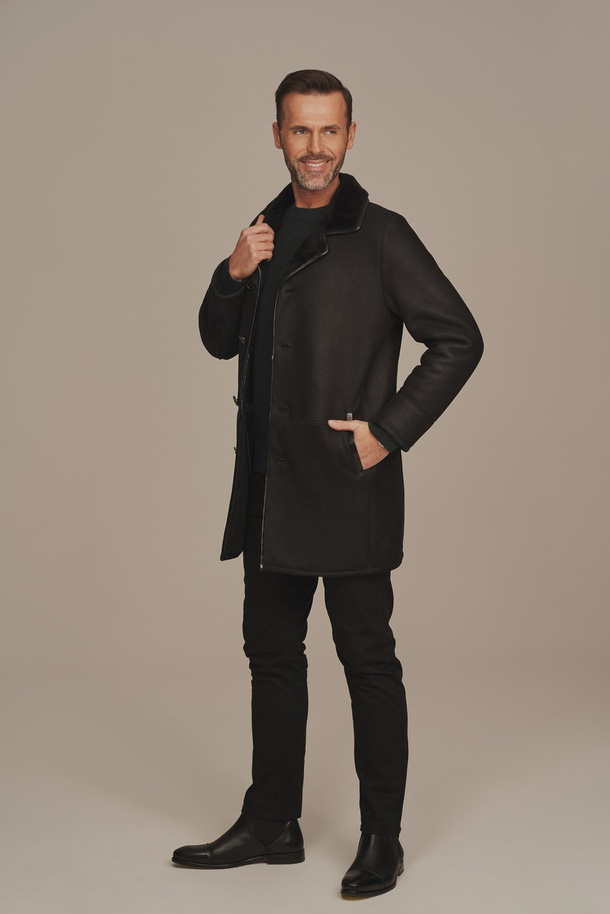 Palton bărbătesc din piele de miel – eleganță autentică pentru iarnă