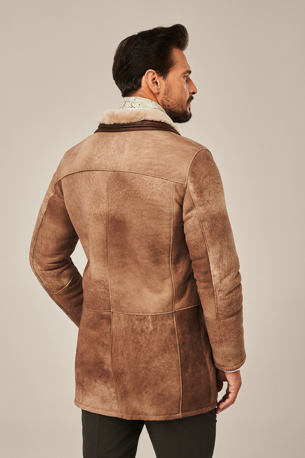 Palton bărbătesc din piele naturală de miel – elegant, maro, clasic și durabil