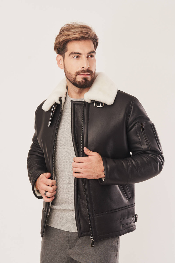 Geacă bărbătească de iarnă tip pilotă, neagră, din piele naturală de miel