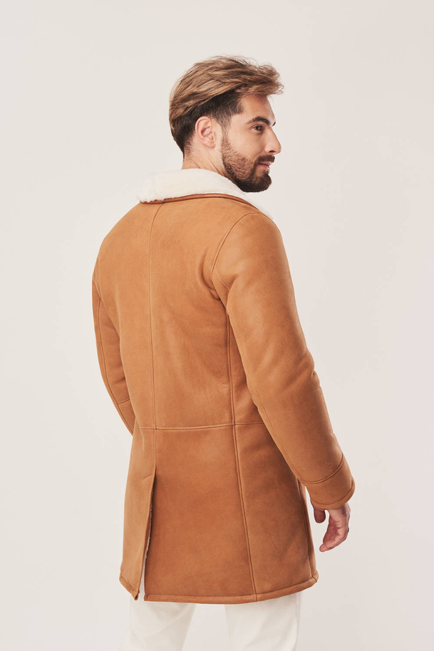 Palton bărbătesc din blană naturală de miel – design clasic