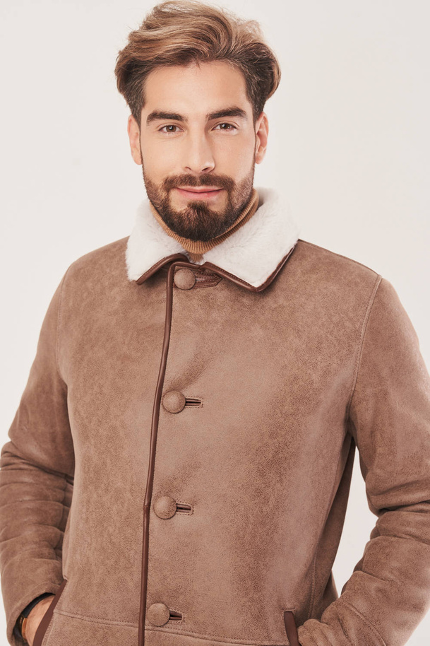 Palton bărbătesc de iarnă din piele naturală de miel