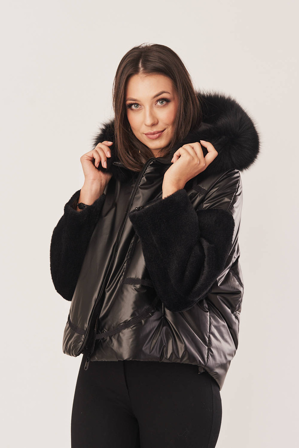 Geacă damă oversize neagră cu puf, glugă cu blană naturală de vulpe