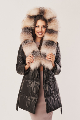 Geacă de damă neagră cu puf și glugă cu blană naturală de vulpe