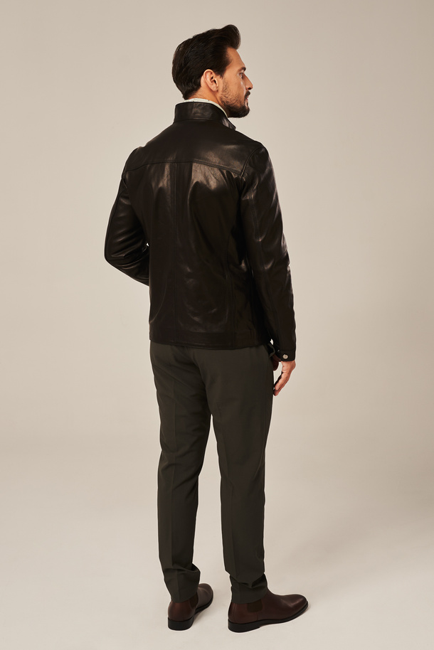 Geacă bărbătească clasică din piele naturală de miel, neagră