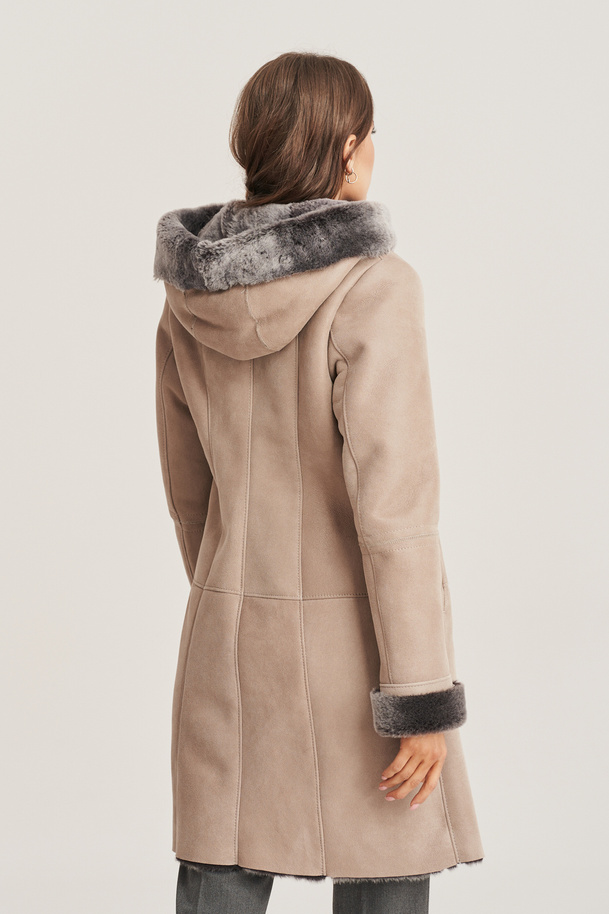 Haină de iarnă damă din piele în nuanță elegantă cappuccino
