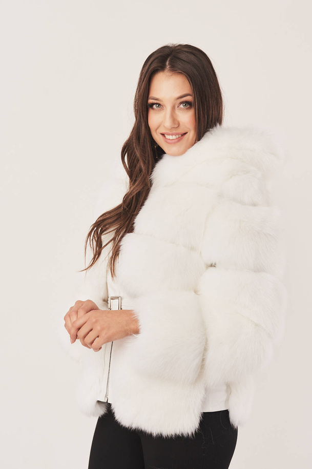 Jachetă elegantă de damă din blană naturală de vulpe albă și piele