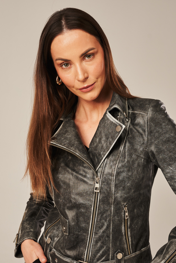 Geacă scurtă din piele gri pentru femei – stil ramoneska, din piele naturală de miel