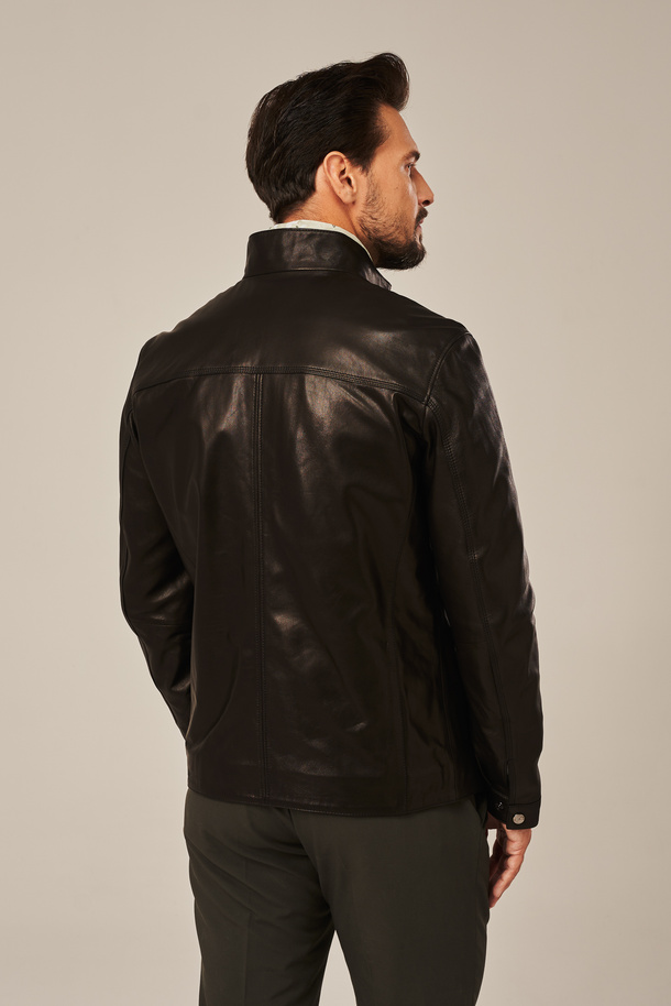 Geacă bărbătească clasică din piele naturală de miel, neagră