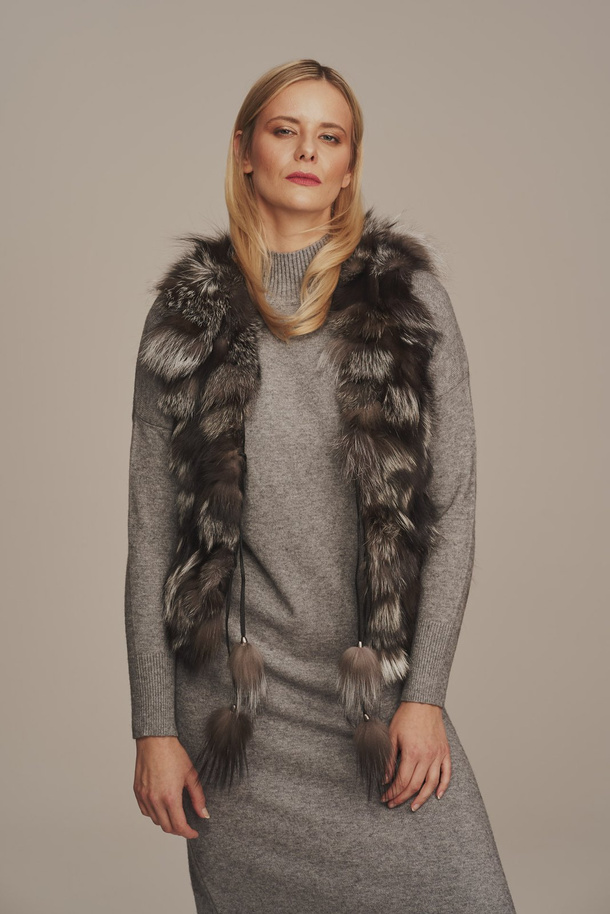 Vestă de damă din blană naturală de vulpe argintie – eleganță în nuanțe moderne de gri
