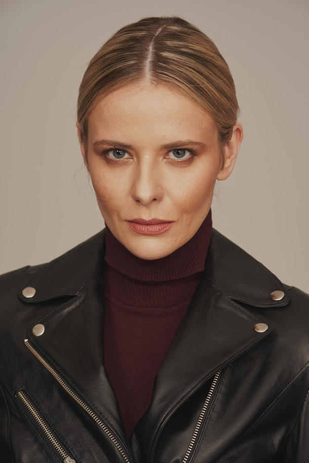 Geacă tip ramones din piele naturală pentru femei