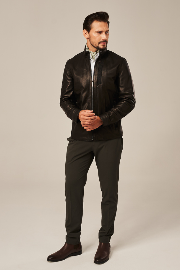 Geacă bărbătească clasică din piele naturală de miel, neagră