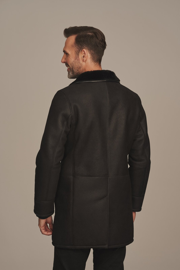 Palton bărbătesc din piele de miel – eleganță autentică pentru iarnă