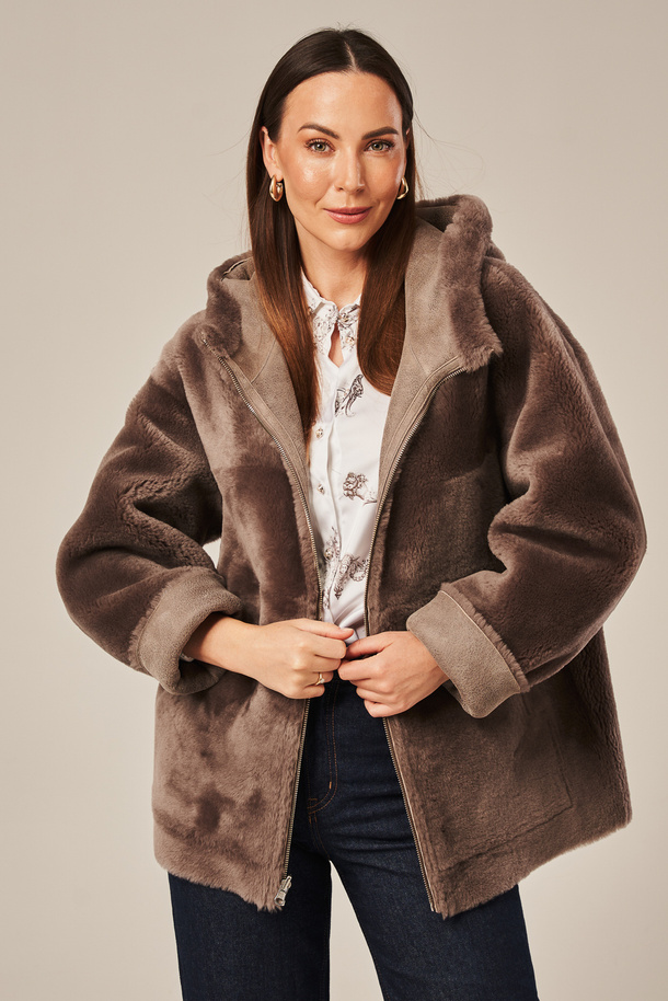 Cojoc reversibil din piele naturală