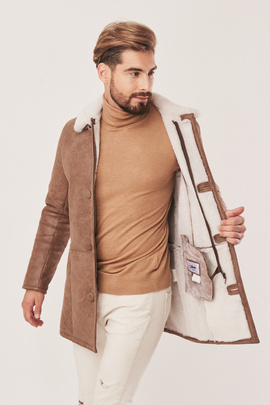 Palton bărbătesc de iarnă bej din piele naturală de miel – eleganță și căldură pentru sezonul rece